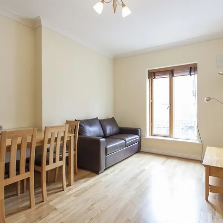 Tara Street - City Centre Daire *